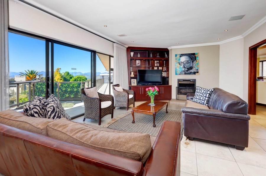 4 Bedroom Property for Sale in Welgemoed Western Cape
